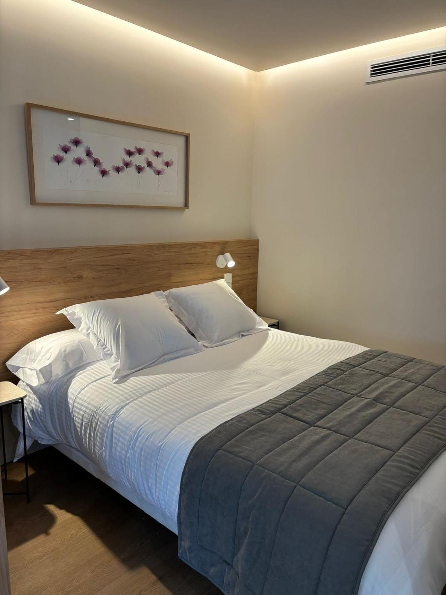 Apartamentos Joaquin Costa Santander Dış mekan fotoğraf