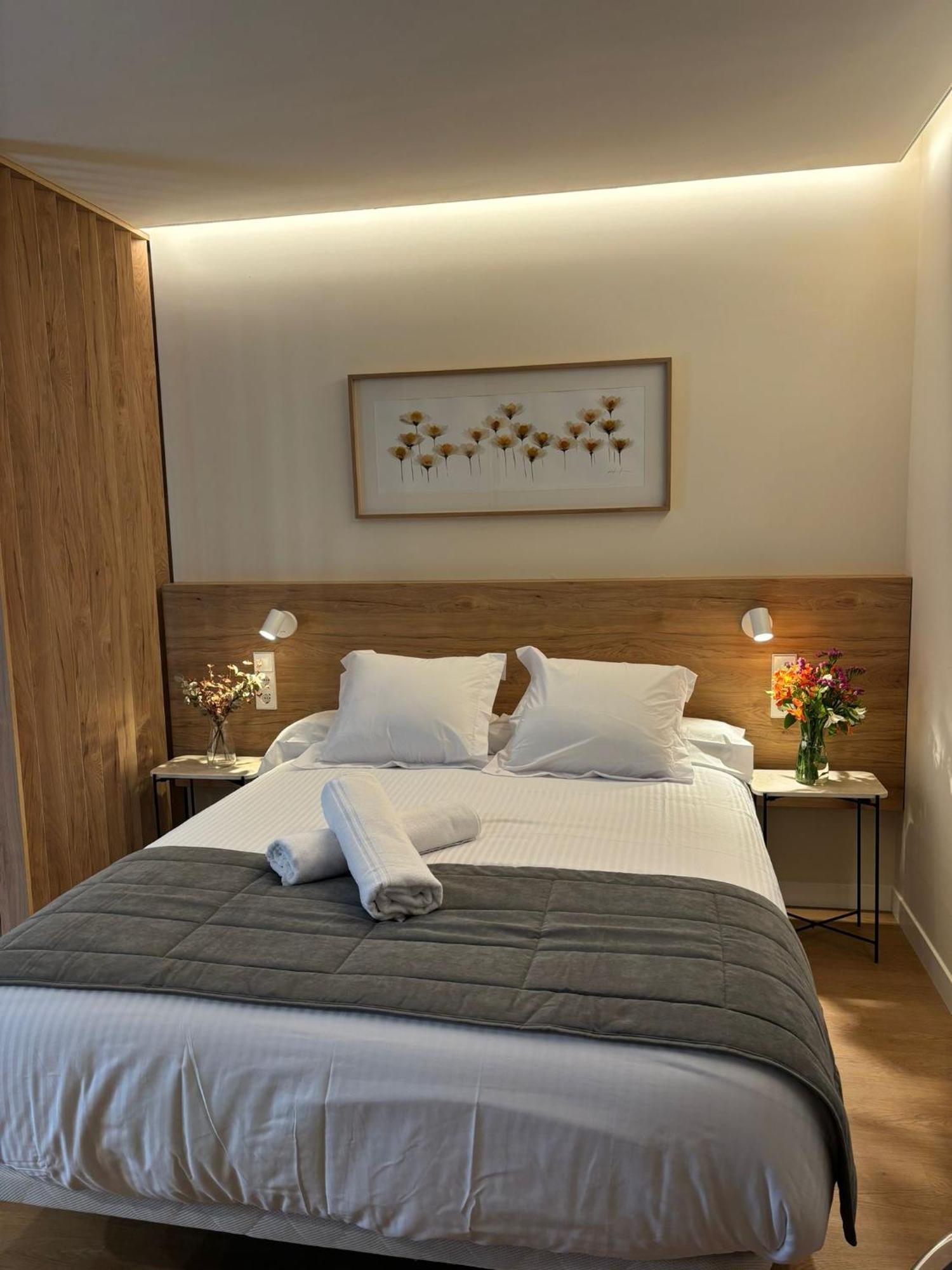 Apartamentos Joaquin Costa Santander Dış mekan fotoğraf